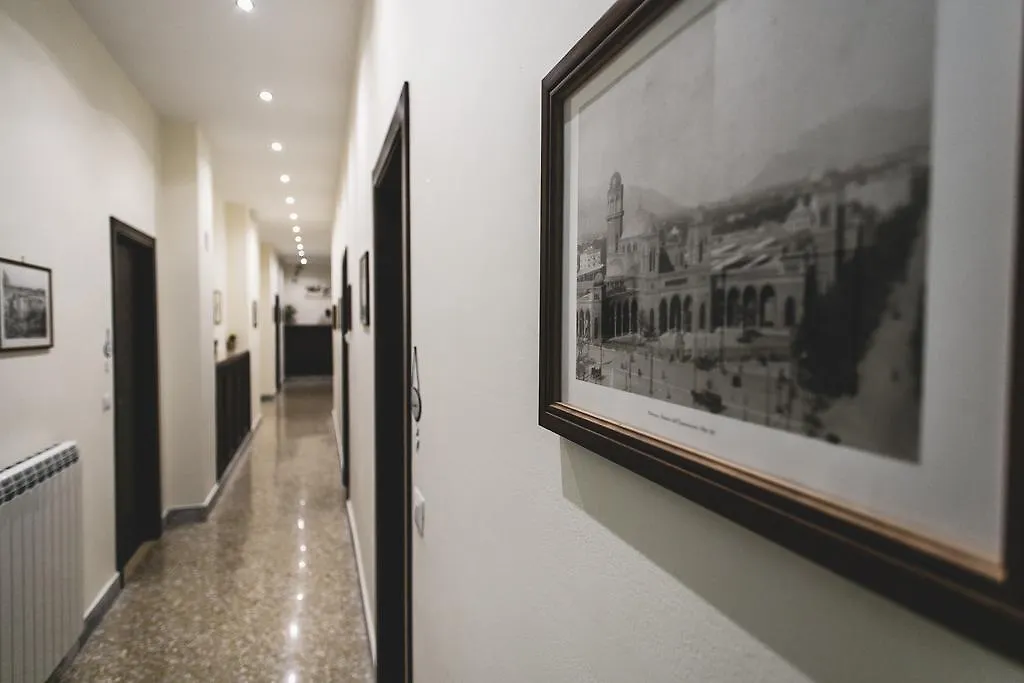 *** לינה וארוחת בוקר פלרמו Il Quadrifoglio Room& Suite איטליה