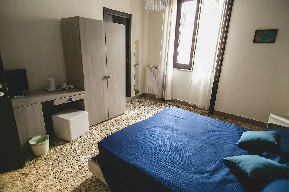 פלרמו Il Quadrifoglio Room& Suite לינה וארוחת בוקר